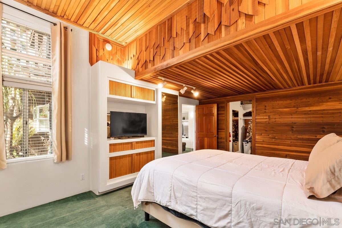 4273,4275 Dawes Street