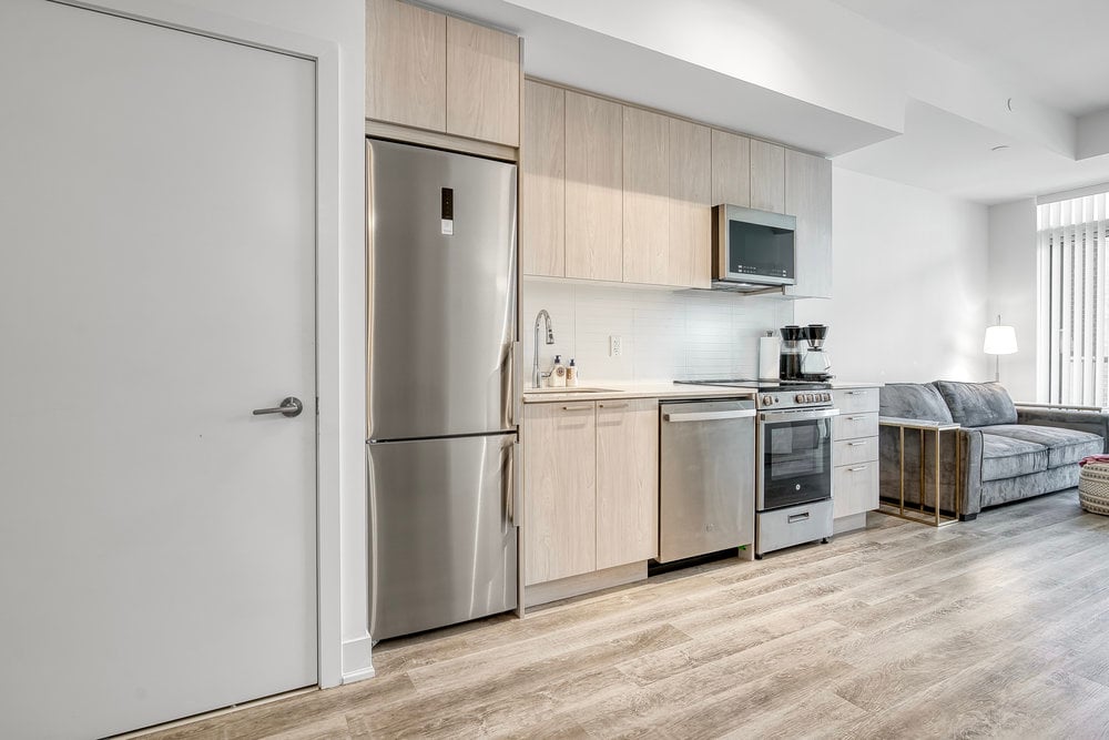 185 Deerfield Road 423