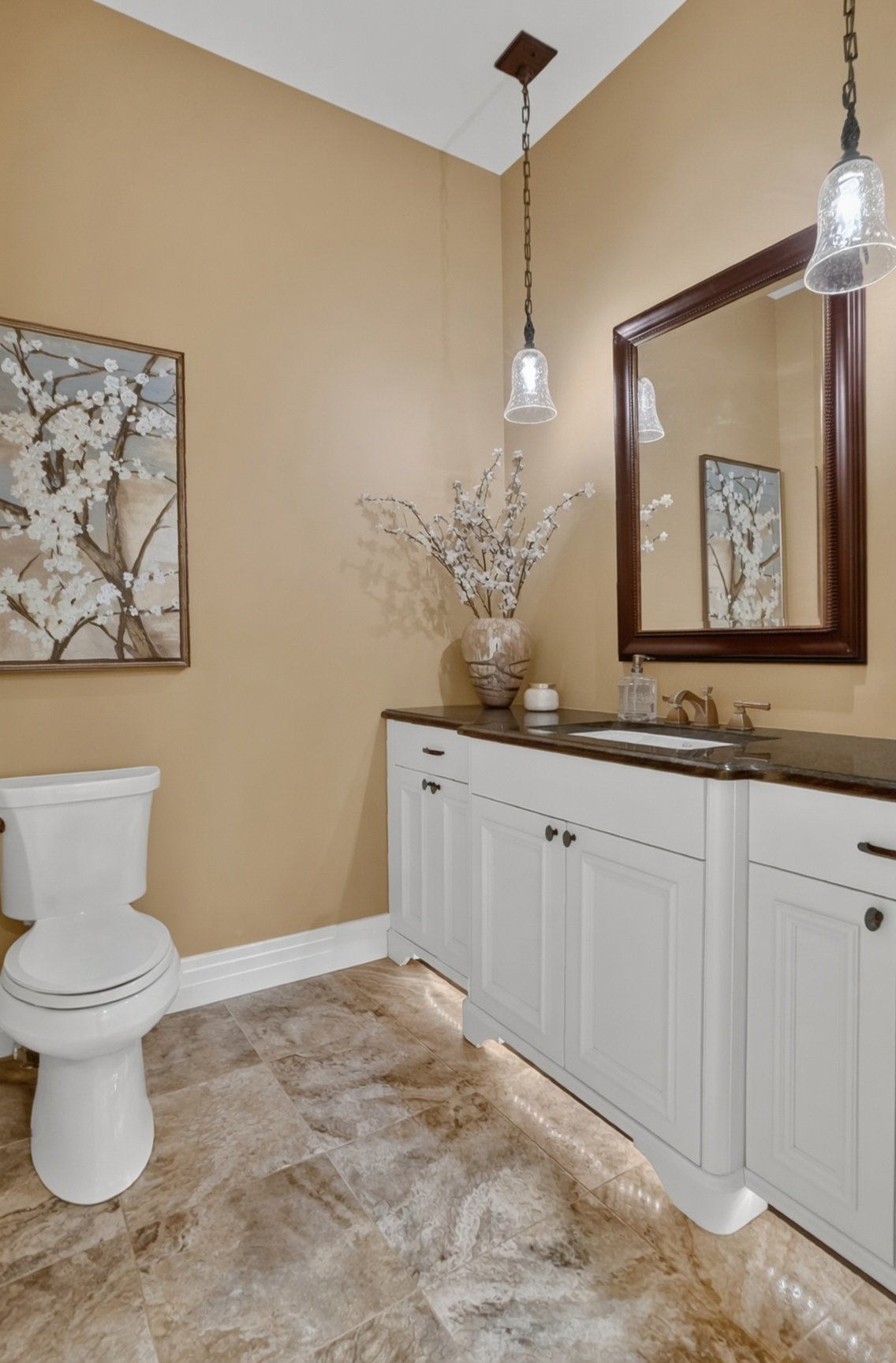 12172 Woodline