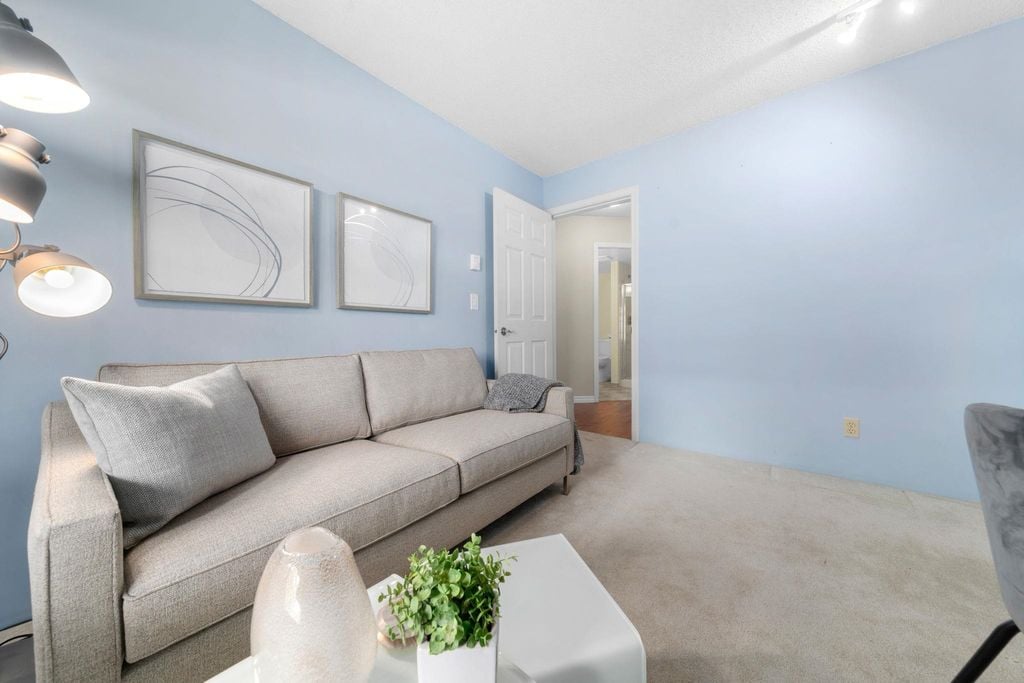 2800 Chesterfield Ave, #406