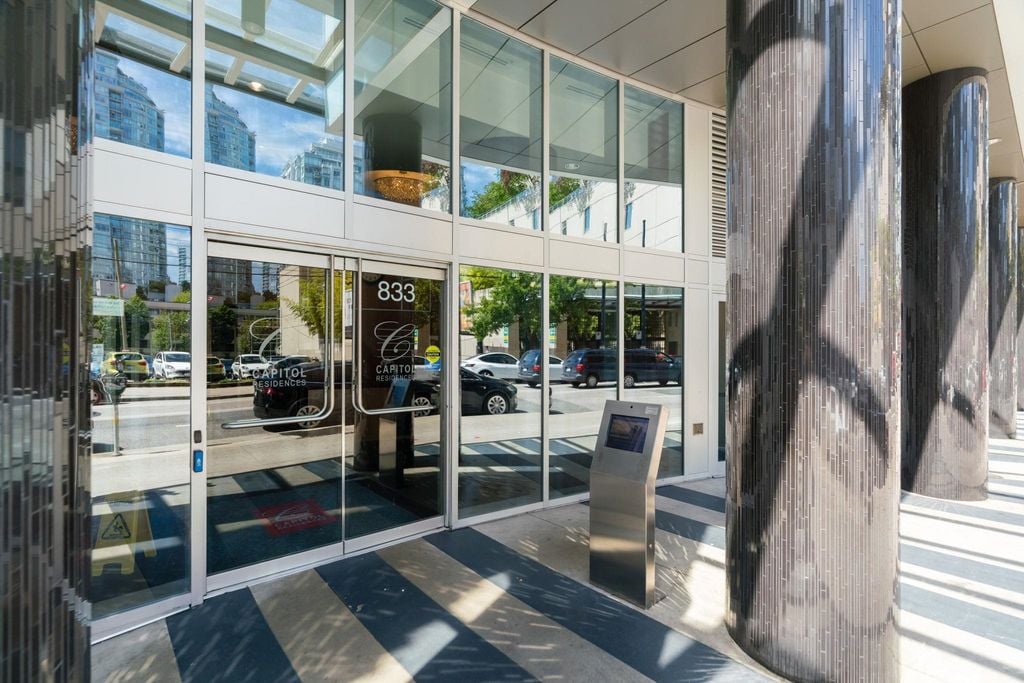 833 Seymour St, #803