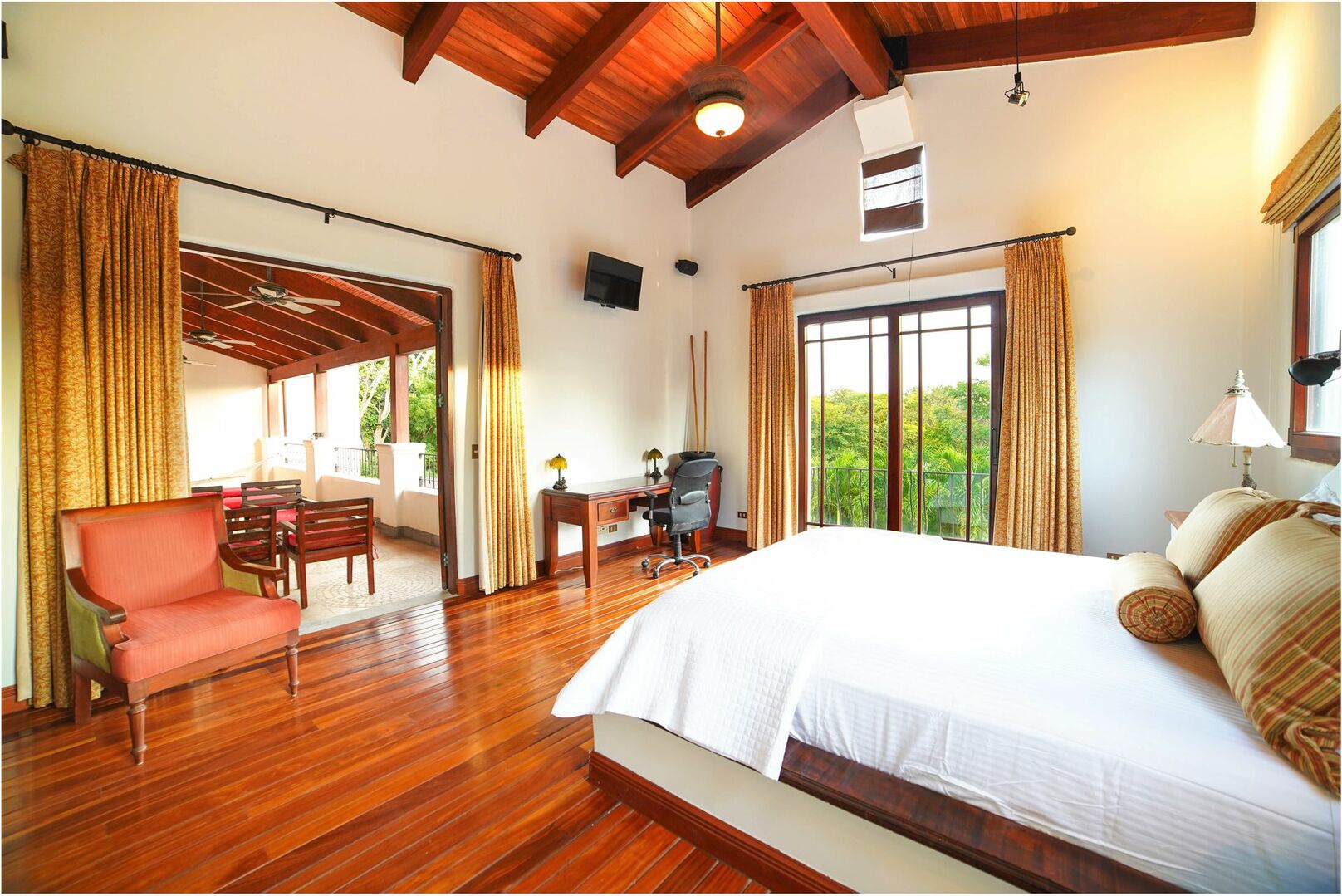 Casa Orquidea | Tvedroom Spanish Colonial in Exclusive Hacienda Pinilla