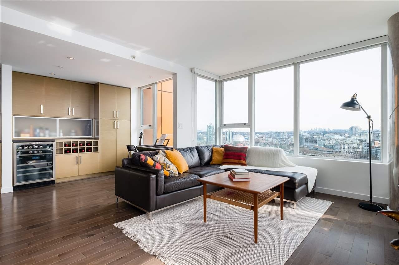 33 Smithe St, #2203