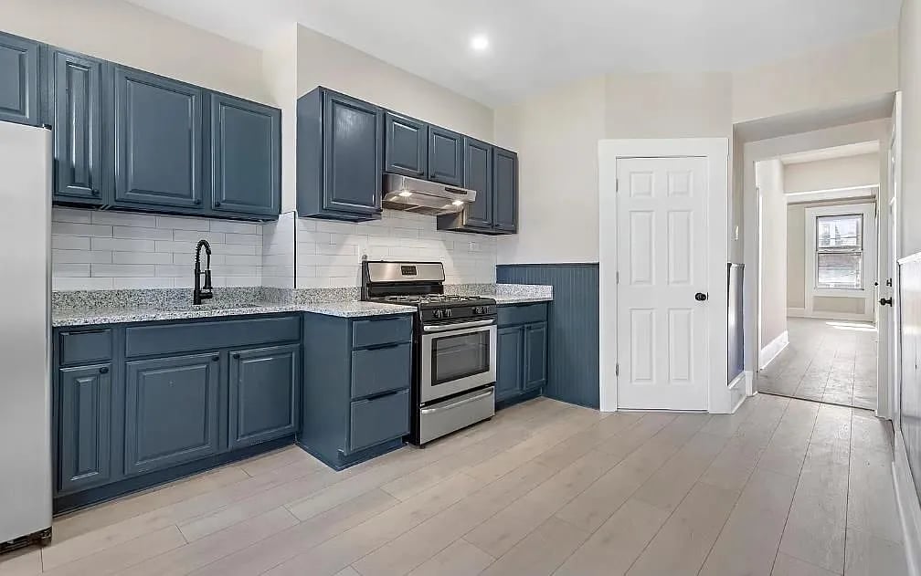 253 HALLADAY ST Unit: 1