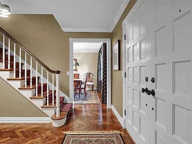 9035 Fernald Dr