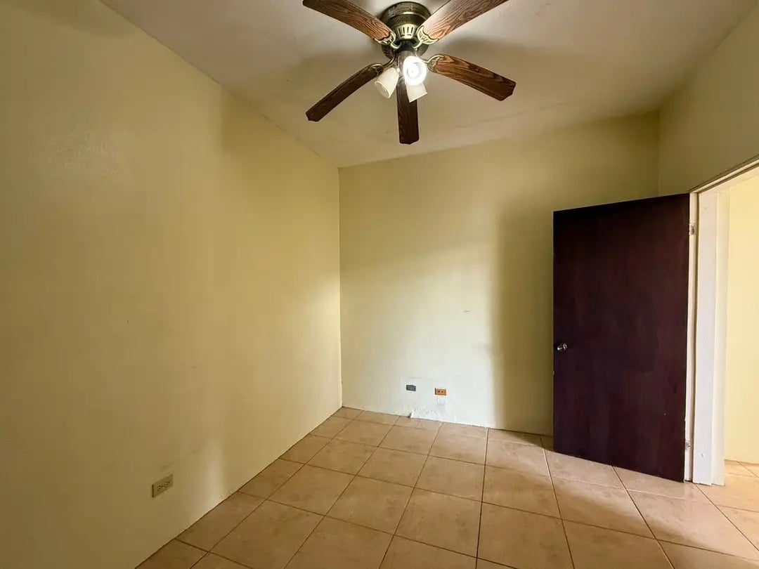 1099 Spooners 2 Bedroom Apartment 