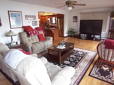 302 Beaver Lake Rd