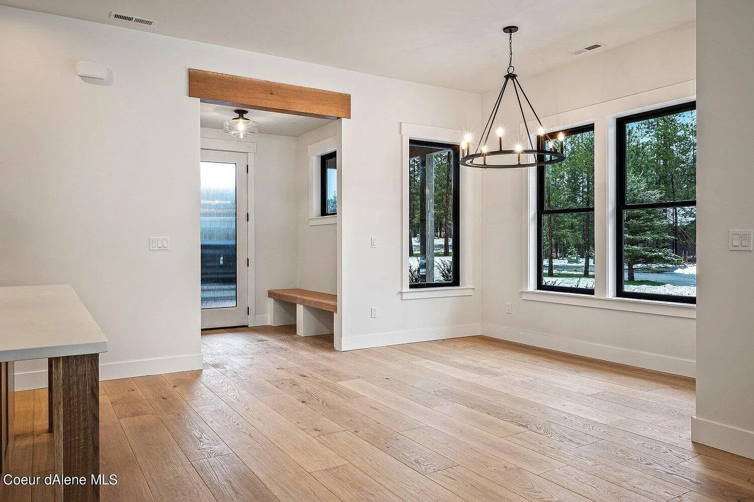 428 W Beach Ct