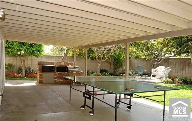2110 RIDGEWOOD