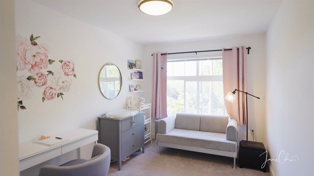 311 W 59th Ave