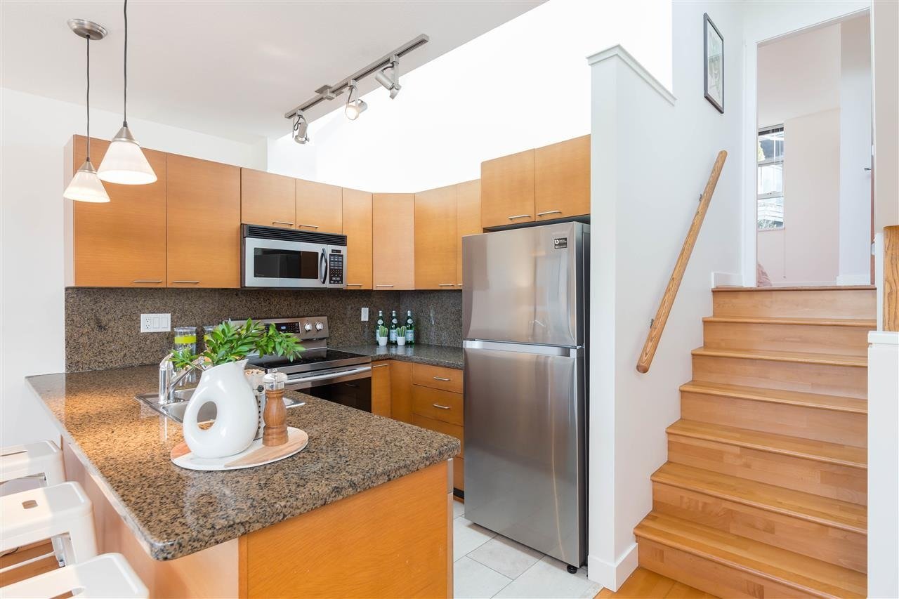 1250 W 6th Ave, #11