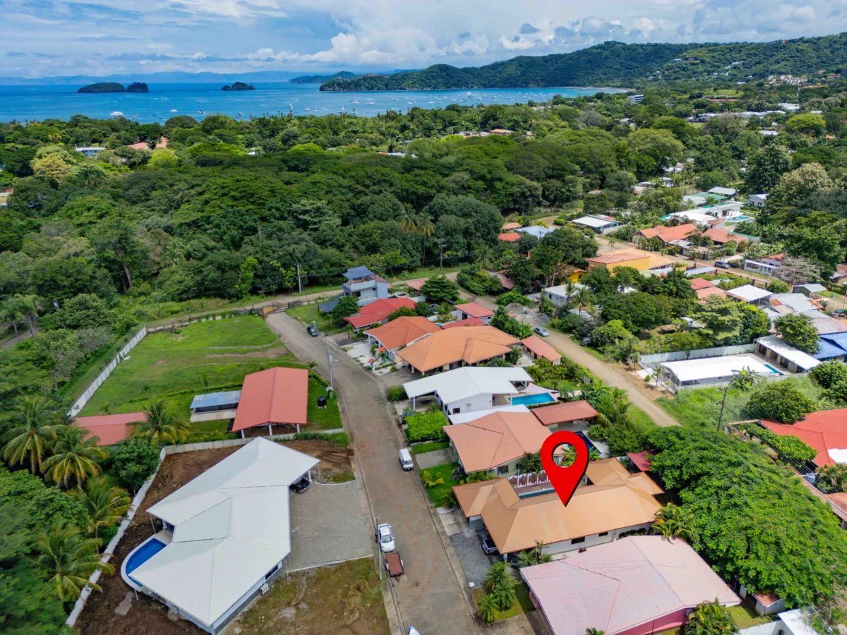 One-Level Living with Private Pool in Playas del Coco