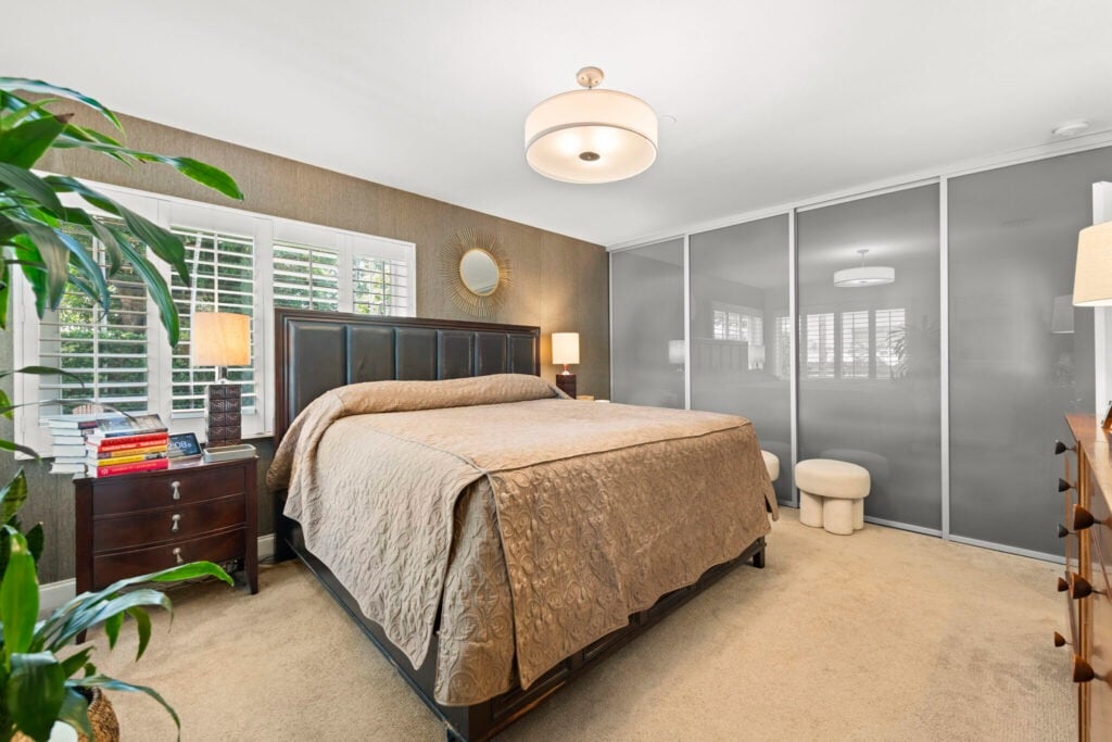 Miami Shores Stunner Lists by Daniel Falcon