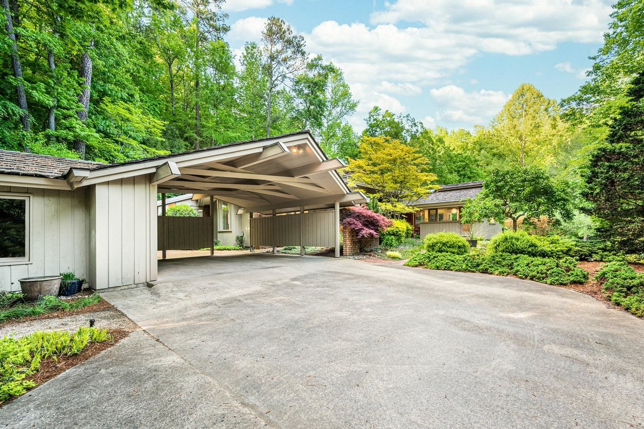 803 Cedar Falls Rd