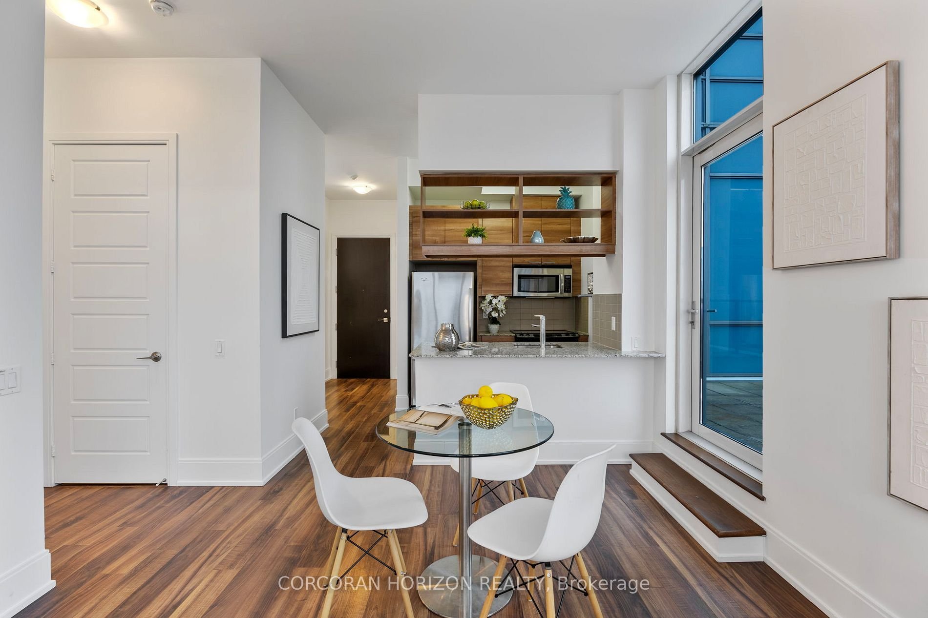 PRIME PENTHOUSE LIVING IS NOW EASY! 