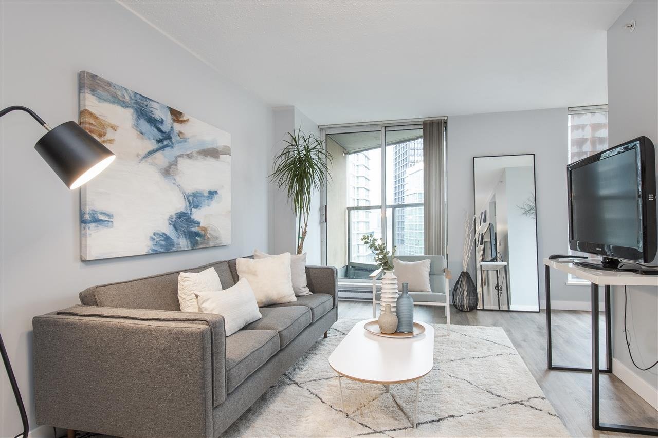 1166 Melville St, #1501