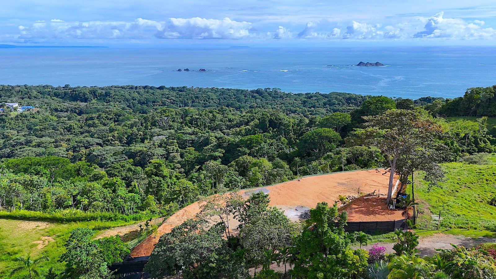 READY TO BUILD – EPIC OCEAN, ISLANDS, & MOUNTAIN VIEW PROPERTY