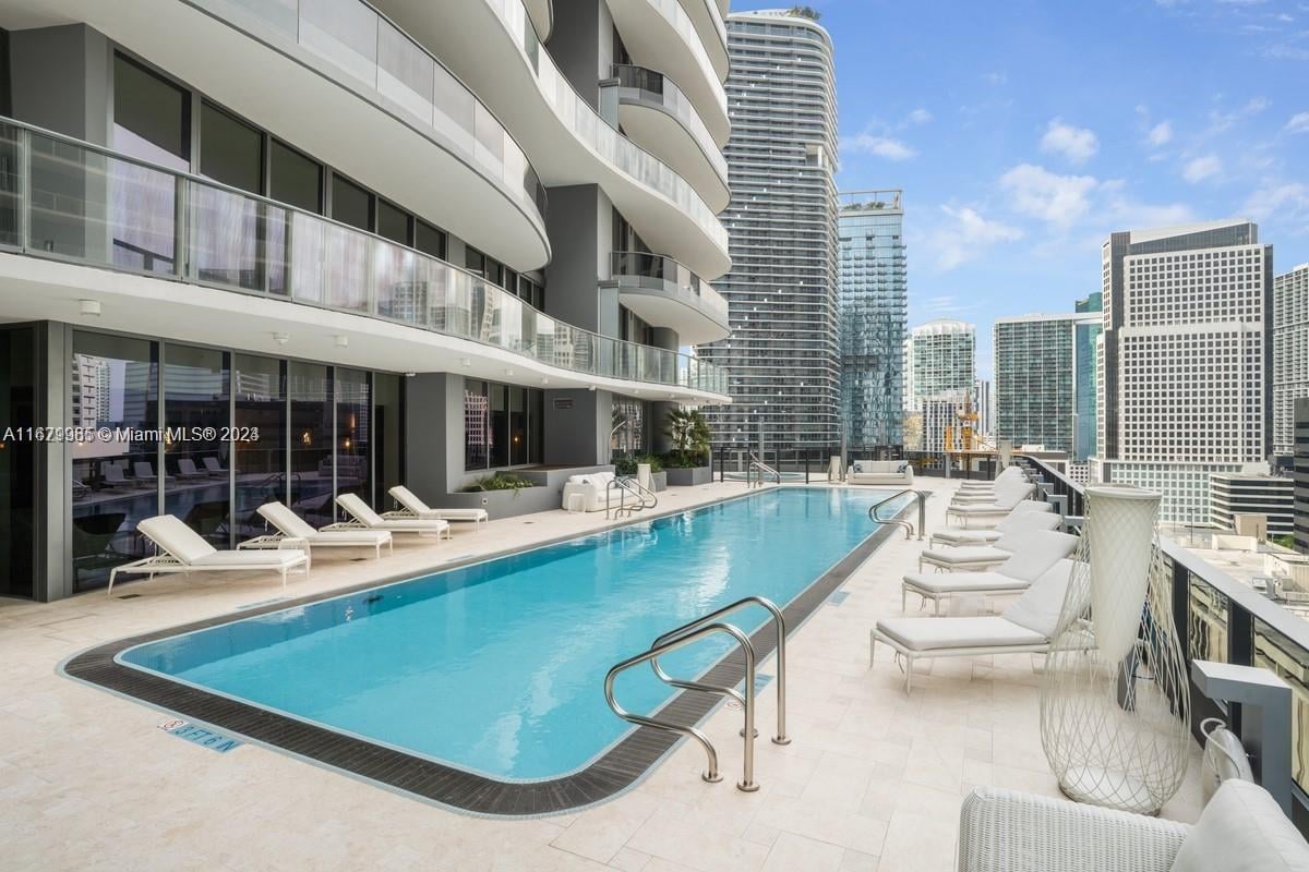 1000 Brickell Plaza Unit 2907