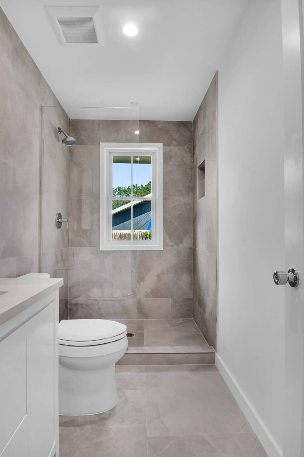 24 Windermere Dr