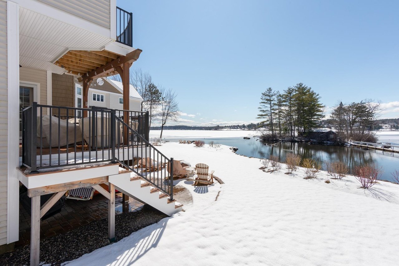 11 Island Dr