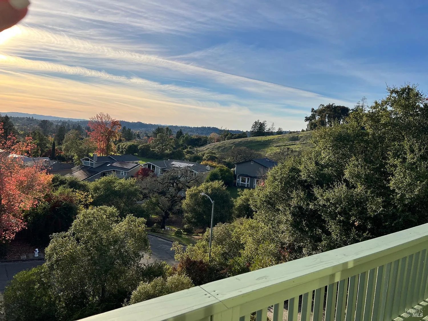5827 La Cuesta Dr