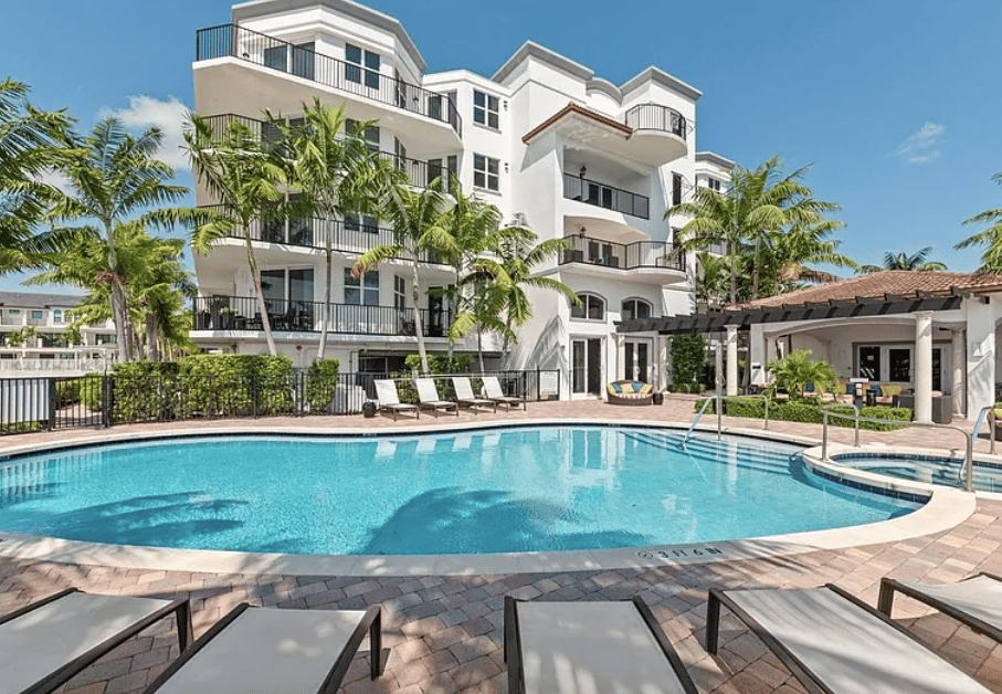 2700 N Federal Hwy APT 307 Boynton Beach, FL, 33435