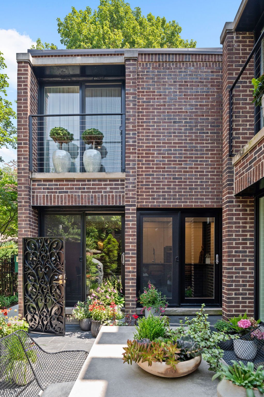 2321 N. Geneva Terrace, Unit C