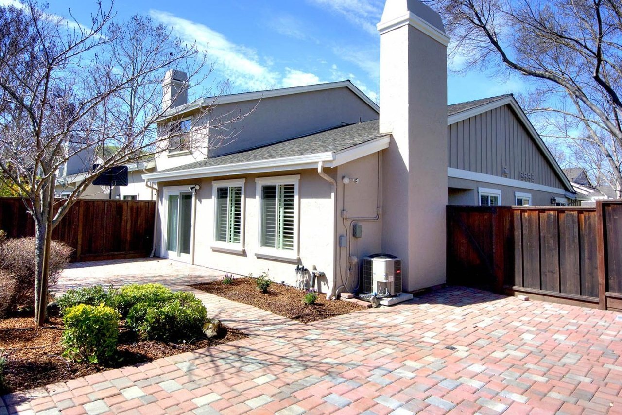 6 Sandpebble Ct