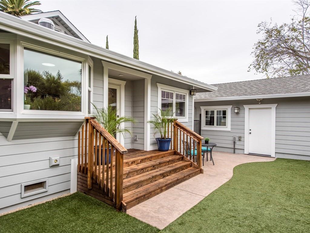 3330 Alameda De Las Pulgas
