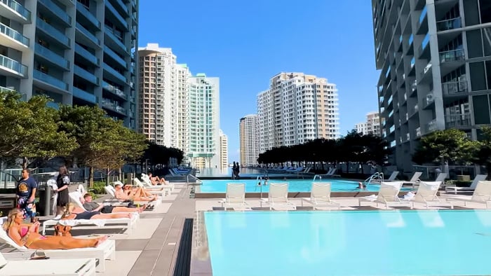 January 2025 | Discovering Icon Brickell: A Chic Residential Oasis in the Heart of Downtown Miami