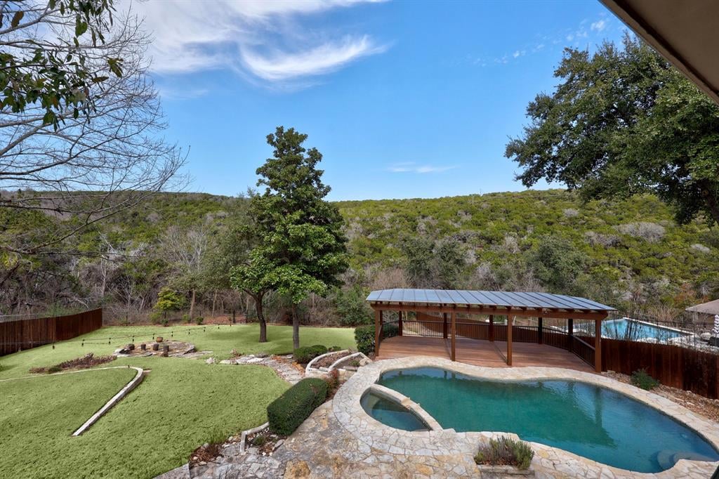 7106 Foxtree Cv, Austin, Texas 78750