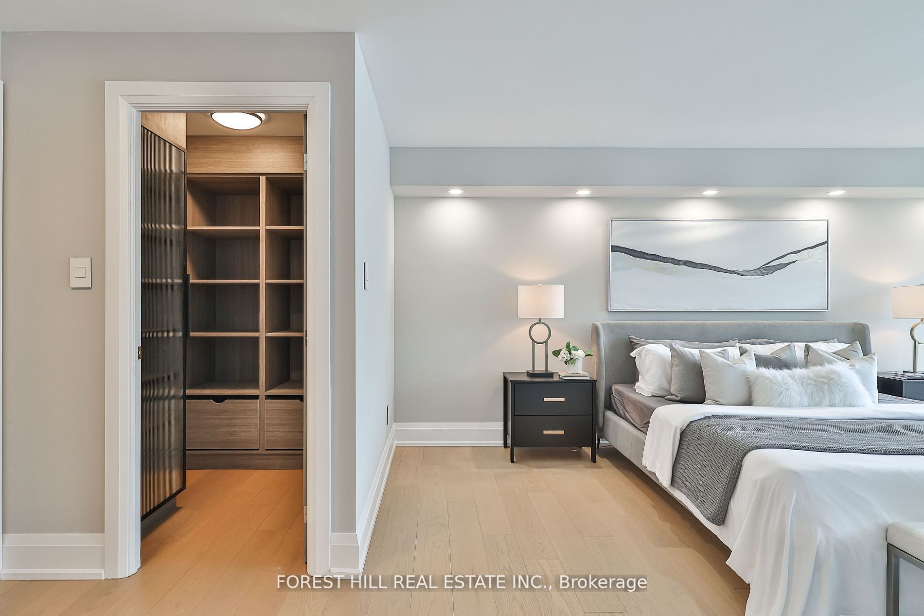 LOWER PENTHOUSE IN THE FINANCIAL DISTRICT