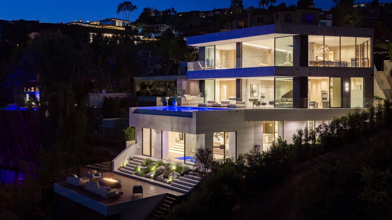 9056 St Ives