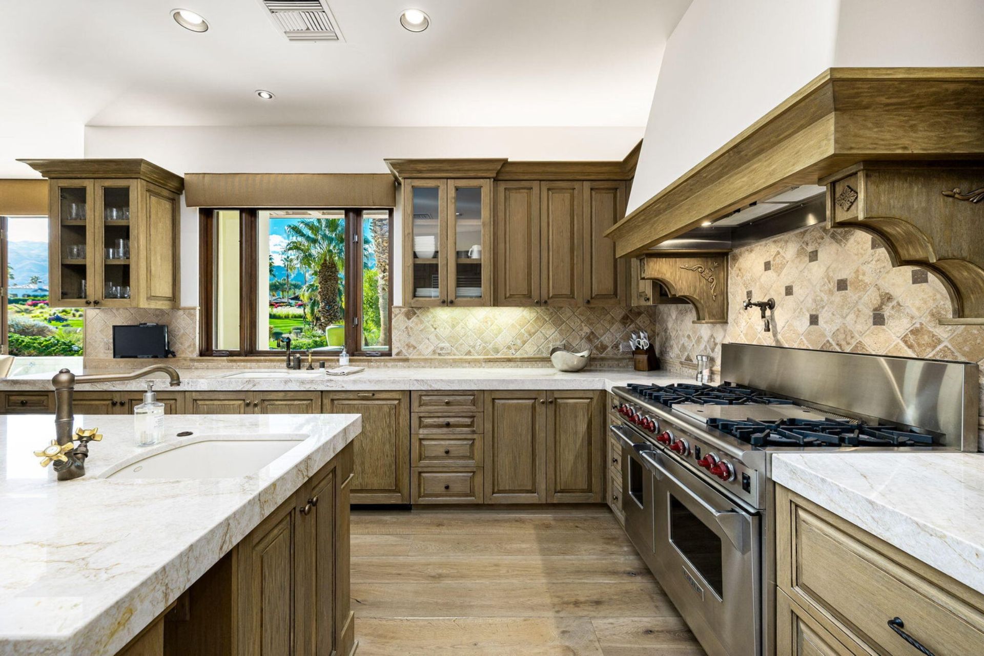 52705 Claret Cove