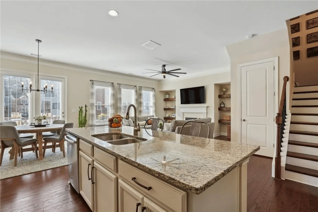 3882 Suwanee Green Pkwy