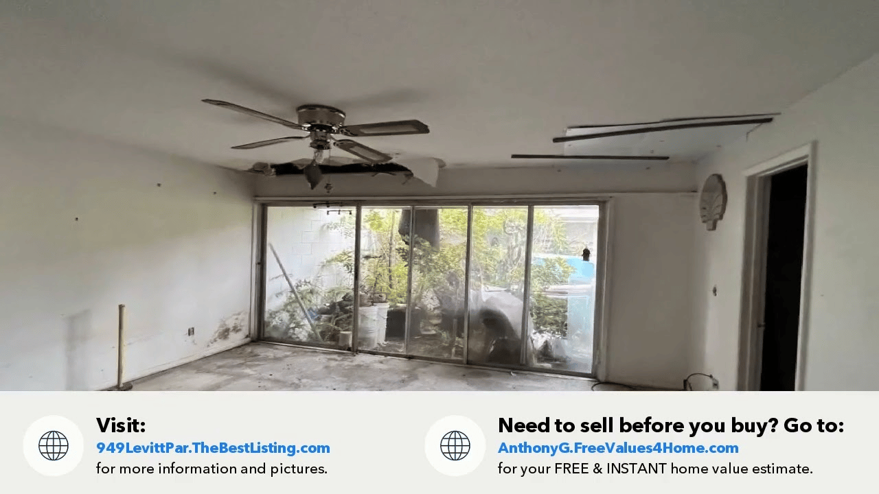 949 Levitt Parkway, Rockledge, FL Presented by Granato/LaMonica Team.