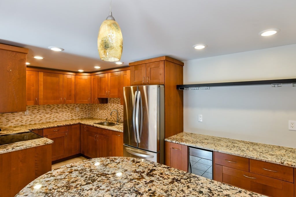 50-56 Broadlawn Park, #115