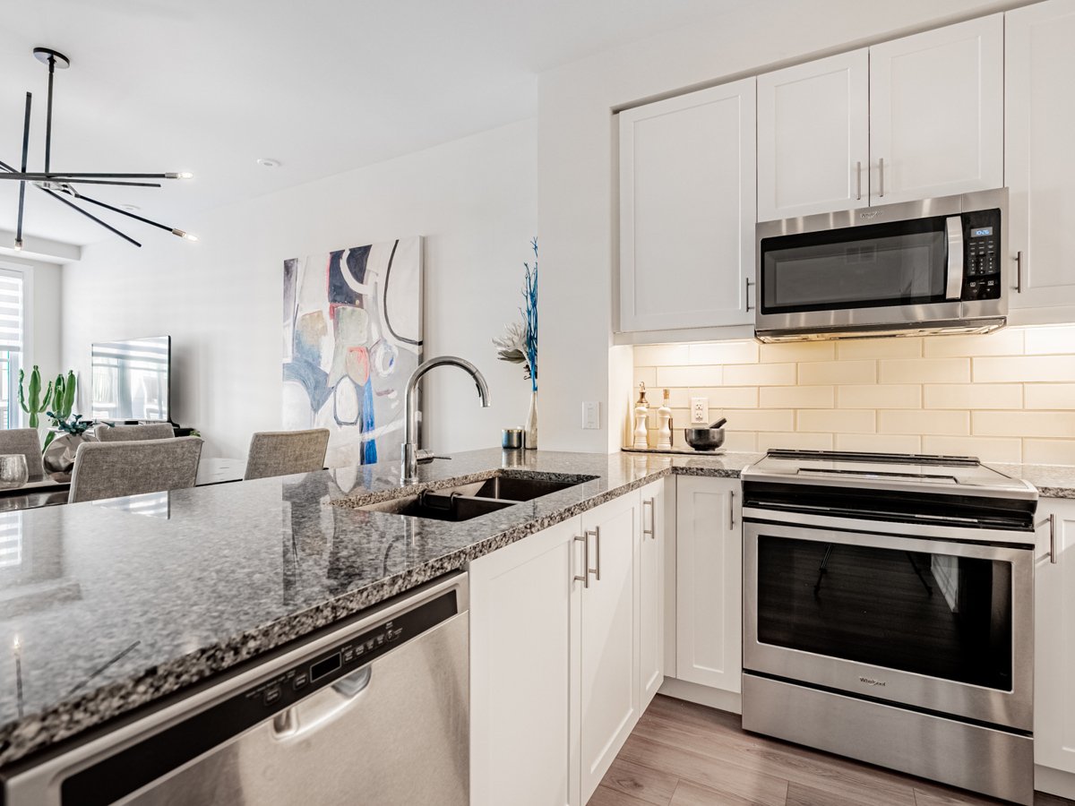 657 Cricklewood Dr 511