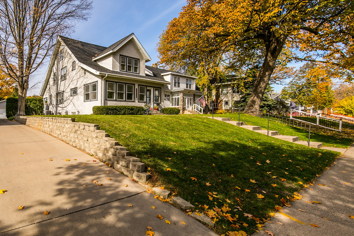 Charming 1.5-Story in Linden Hills
