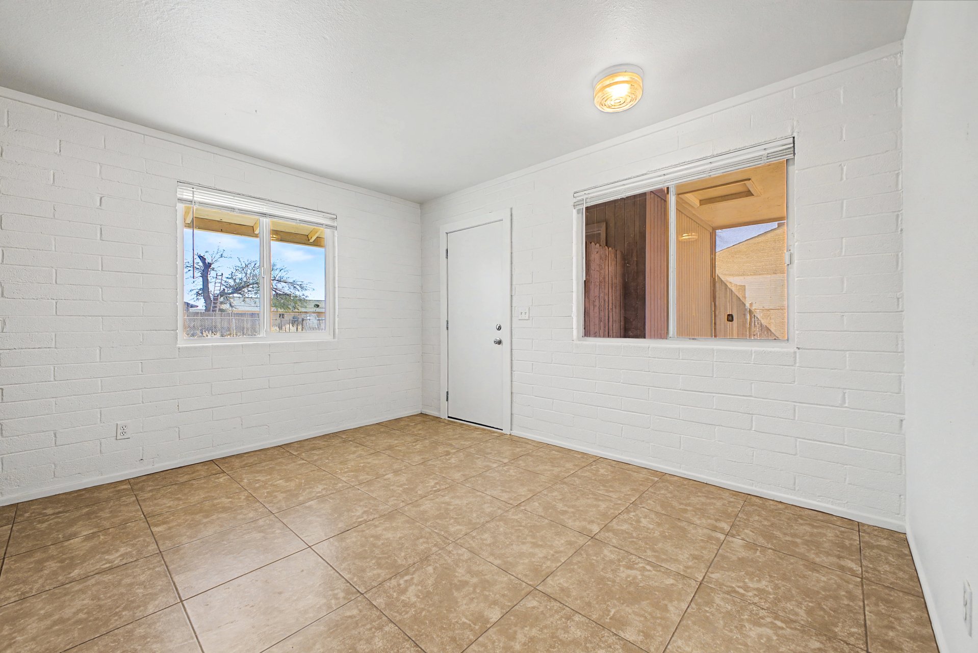 1319 Tulip Place