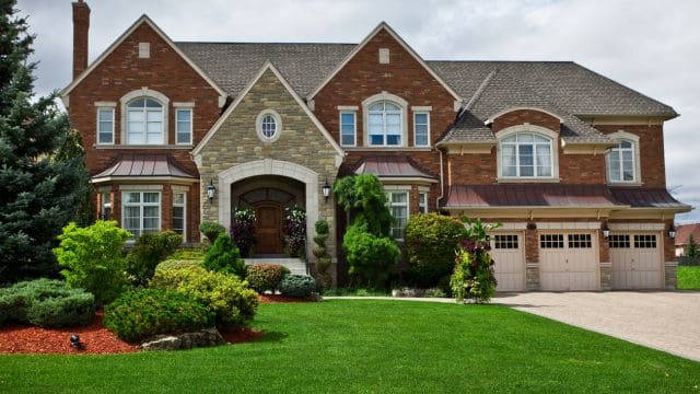 Renting From Real Estate Agencies: Should You Consider It?