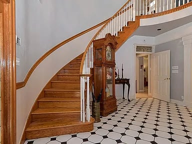 414 Cliffside Dr
