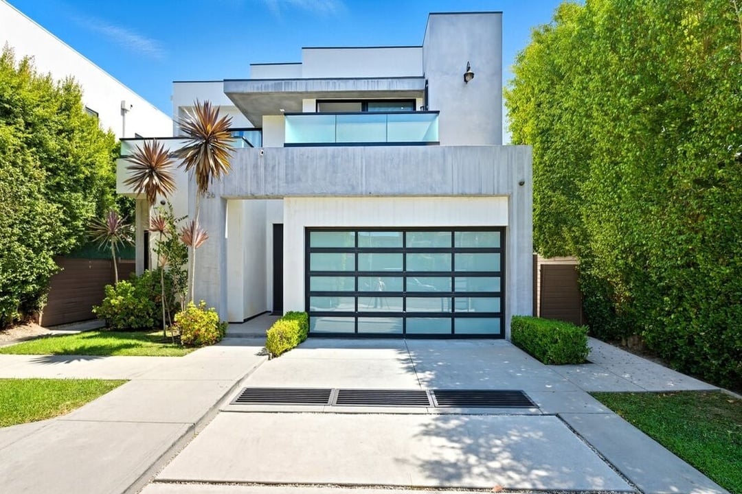 N Crescent Heights Blvd, 90046