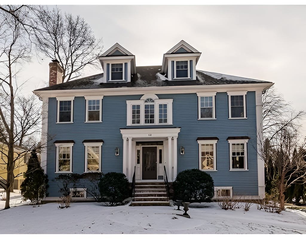 36 Brooks St