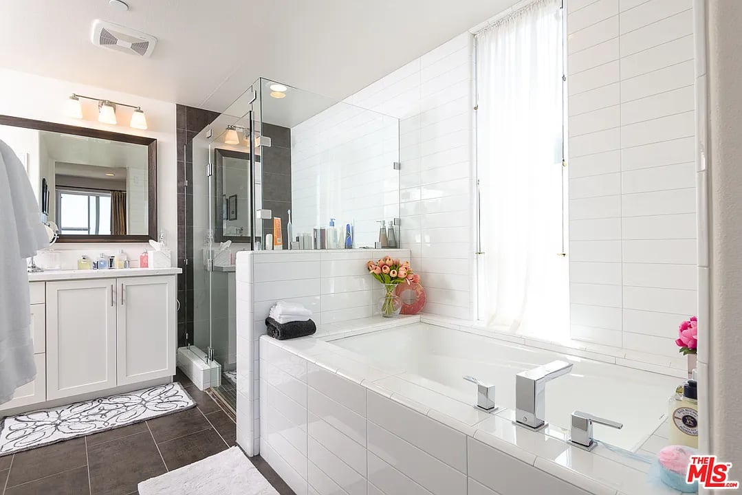 12875 Runway Rd, Apt 5