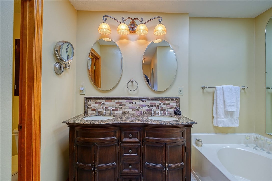 8300 Hilltop Circle Dr