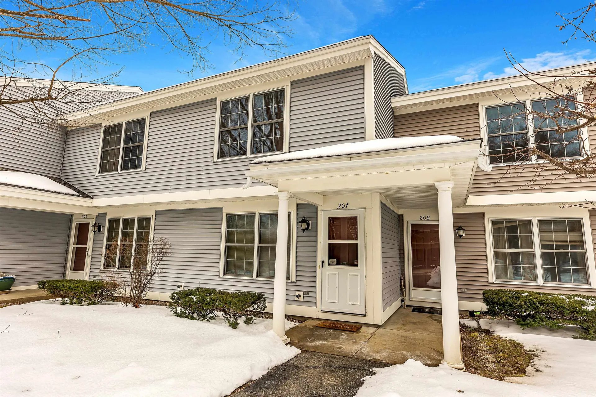 207 Southfield Ln