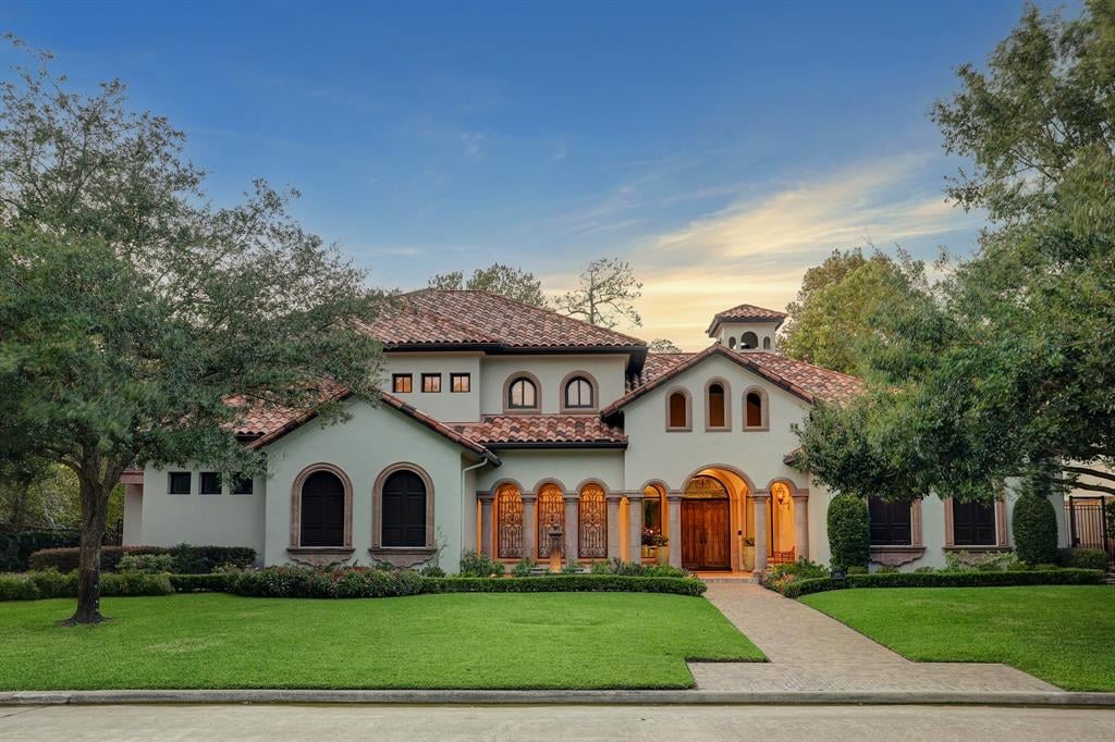 8854 Stable Ln