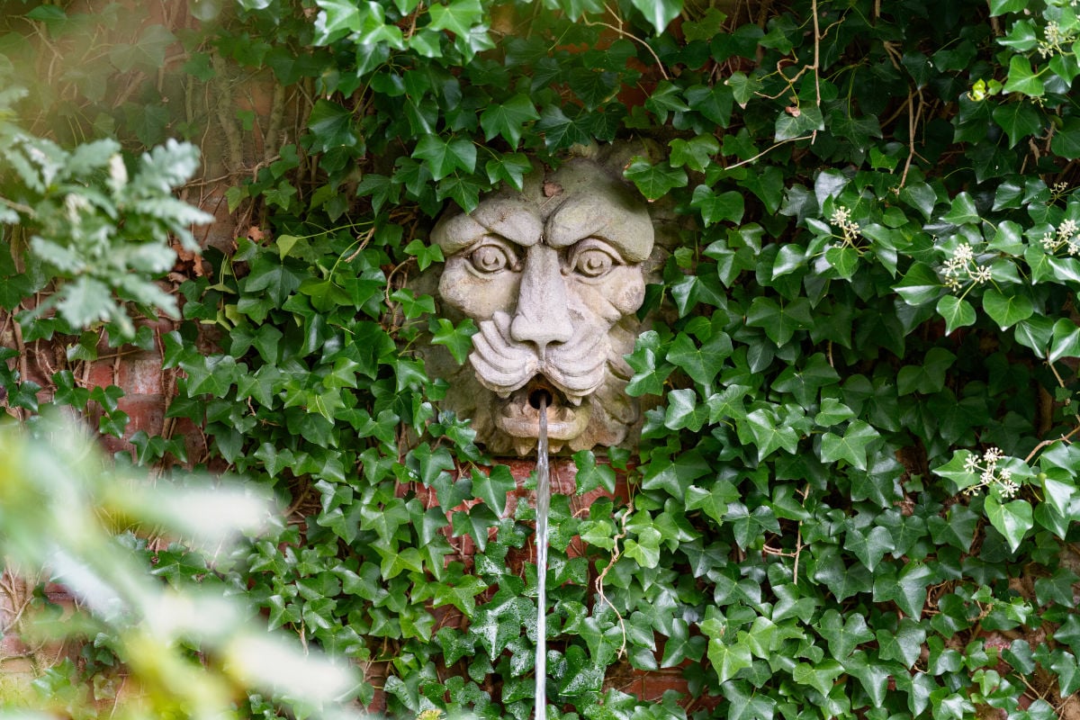 19 Pleasant Street - Moors End
