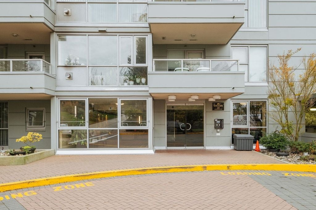 235 Guildford Way, #1003